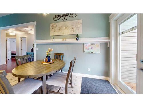 454 Athabasca Avenue, Fort Mcmurray, AB - Indoor Photo Showing Dining Room