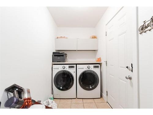 490 Pacific Crescent, Fort Mcmurray, AB - Indoor Photo Showing Laundry Room