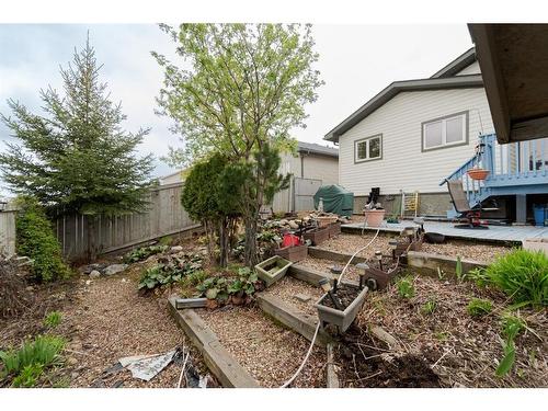 490 Pacific Crescent, Fort Mcmurray, AB - Outdoor With Deck Patio Veranda