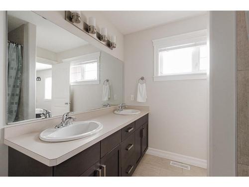 125 Chalifour Street, Fort Mcmurray, AB - Indoor Photo Showing Bathroom