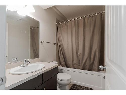 125 Chalifour Street, Fort Mcmurray, AB - Indoor Photo Showing Bathroom