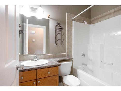 145 Crown Creek Lane, Fort Mcmurray, AB - Indoor Photo Showing Bathroom