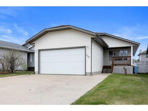 197 Swanson Crescent, Fort Mcmurray, AB - Outdoor With Deck Patio Veranda