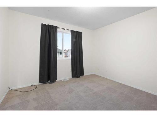 144 Parry Crescent, Fort Mcmurray, AB - Indoor Photo Showing Other Room