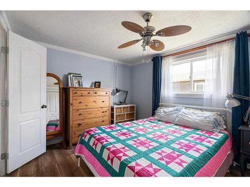 180 Greenwich Lane, Fort Mcmurray, AB - Indoor Photo Showing Bedroom