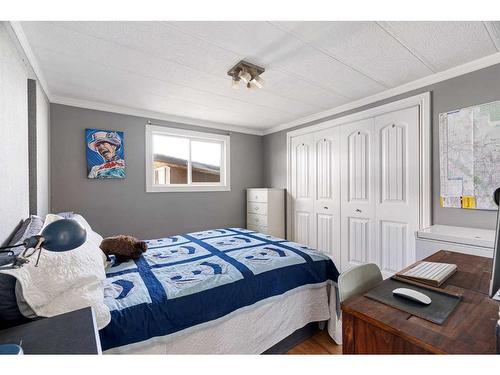 180 Greenwich Lane, Fort Mcmurray, AB - Indoor Photo Showing Bedroom