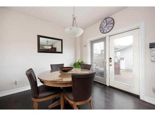 120 Grebe Road, Fort Mcmurray, AB - Indoor Photo Showing Dining Room