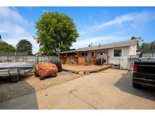 33 Fitzgerald Avenue, Fort Mcmurray, AB - Outdoor With Deck Patio Veranda