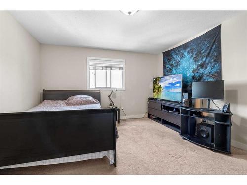 132 Waxwing Rise, Fort Mcmurray, AB - Indoor Photo Showing Bedroom