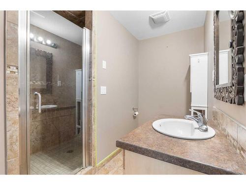 132 Waxwing Rise, Fort Mcmurray, AB - Indoor Photo Showing Bathroom