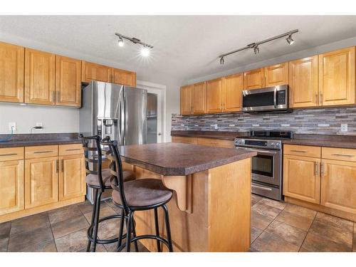 132 Waxwing Rise, Fort Mcmurray, AB - Indoor Photo Showing Kitchen