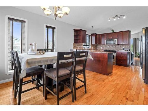 252 Crown Creek, Fort Mcmurray, AB - Indoor Photo Showing Dining Room