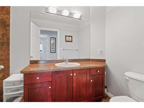 252 Crown Creek Lane, Fort Mcmurray, AB - Indoor Photo Showing Bathroom