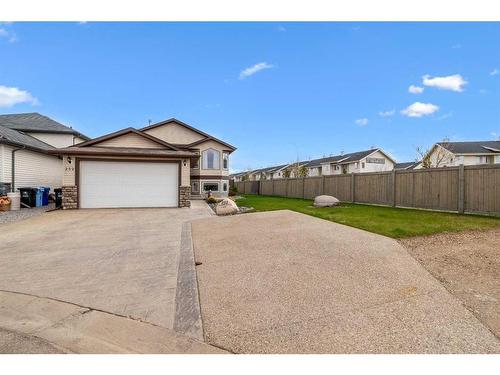 252 Crown Creek Lane, Fort Mcmurray, AB - Outdoor