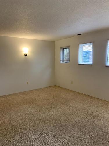 9103 97 Avenue Avenue, Lac La Biche, AB - Indoor Photo Showing Other Room