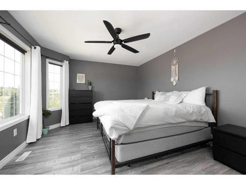 116 Fireweed Crescent, Fort Mcmurray, AB - Indoor Photo Showing Bedroom