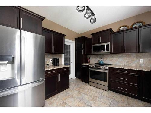 116 Fireweed Crescent, Fort Mcmurray, AB - Indoor Photo Showing Kitchen With Stainless Steel Kitchen