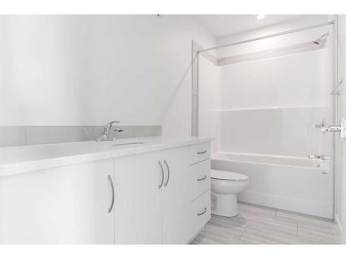 113 Hodgins Avenue, Fort Mcmurray, AB - Indoor Photo Showing Bathroom