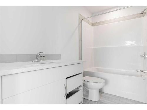 113 Hodgins Avenue, Fort Mcmurray, AB - Indoor Photo Showing Bathroom