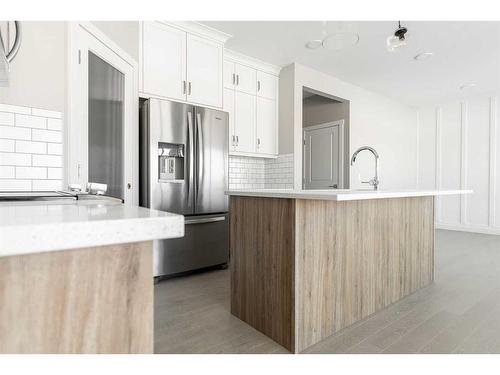 117 Hodgins Avenue, Fort Mcmurray, AB - Indoor Photo Showing Kitchen With Upgraded Kitchen