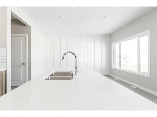 117 Hodgins Avenue, Fort Mcmurray, AB - Indoor Photo Showing Kitchen With Double Sink