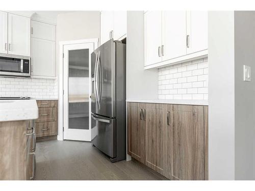 117 Hodgins Avenue, Fort Mcmurray, AB - Indoor Photo Showing Kitchen