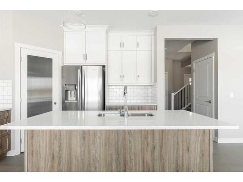 117 Hodgins Avenue, Fort Mcmurray, AB - Indoor Photo Showing Kitchen With Double Sink With Upgraded Kitchen