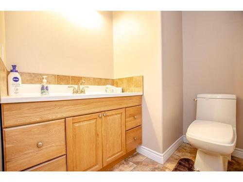 46 Centennial Drive, Fort Mcmurray, AB - Indoor Photo Showing Bathroom