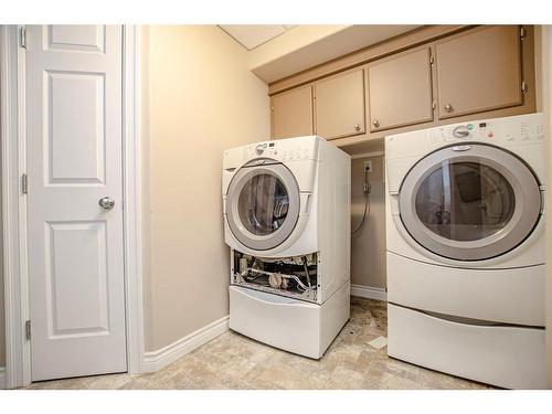 46 Centennial Drive, Fort Mcmurray, AB - Indoor Photo Showing Laundry Room