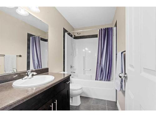 261 Hawthorn Way, Fort Mcmurray, AB - Indoor Photo Showing Bathroom