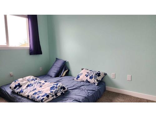 130 Dominion Drive, Fort Mcmurray, AB - Indoor Photo Showing Bedroom