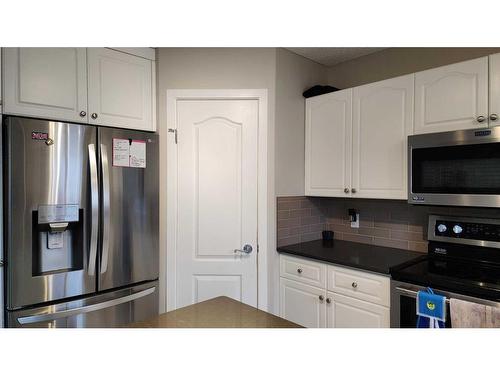 130 Dominion Drive, Fort Mcmurray, AB - Indoor Photo Showing Kitchen