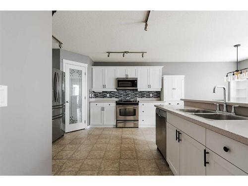 339 Warren Road, Fort Mcmurray, AB - Indoor Photo Showing Kitchen With Double Sink