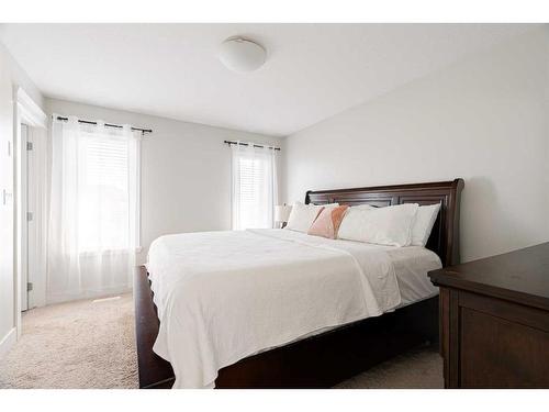 217 Clarkson Street, Fort Mcmurray, AB - Indoor Photo Showing Bedroom