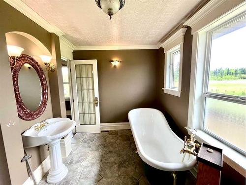 15549  Township Road 694, Plamondon, AB - Indoor Photo Showing Bathroom