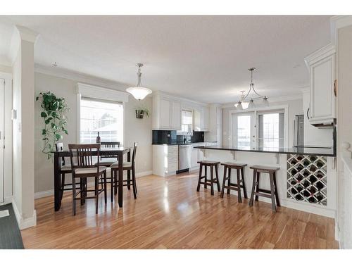 154 Maclaren Crescent, Fort Mcmurray, AB - Indoor Photo Showing Dining Room