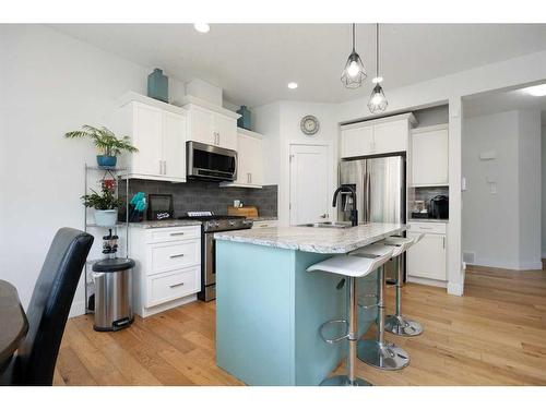 109 Pearson Drive, Fort Mcmurray, AB - Indoor Photo Showing Kitchen With Upgraded Kitchen