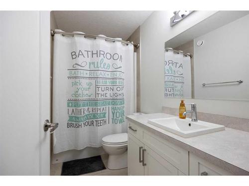 109 Pearson Drive, Fort Mcmurray, AB - Indoor Photo Showing Bathroom