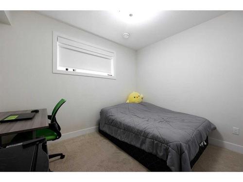 109 Pearson Drive, Fort Mcmurray, AB - Indoor Photo Showing Bedroom