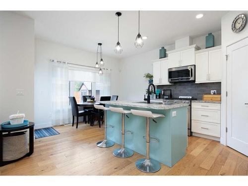 109 Pearson Drive, Fort Mcmurray, AB - Indoor Photo Showing Kitchen With Upgraded Kitchen