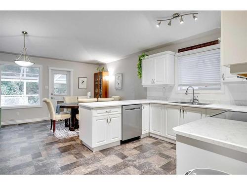 108 Williams Drive, Fort Mcmurray, AB - Indoor Photo Showing Kitchen With Double Sink