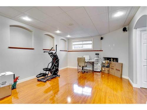 108 Williams Drive, Fort Mcmurray, AB - Indoor Photo Showing Gym Room