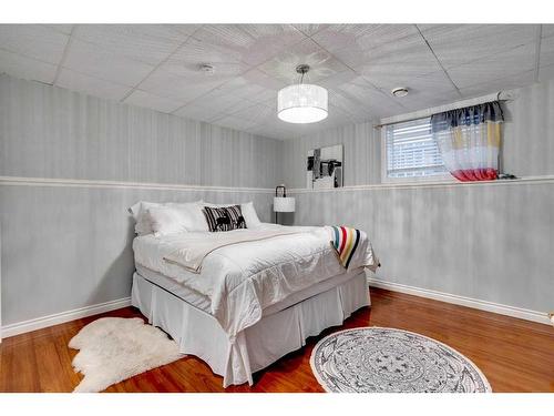 108 Williams Drive, Fort Mcmurray, AB - Indoor Photo Showing Bedroom