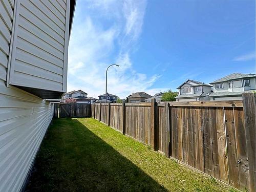 184 Paris Crescent, Fort Mcmurray, AB - Outdoor