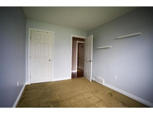 533 Walnut Crescent, Fort Mcmurray, AB - Indoor Photo Showing Other Room