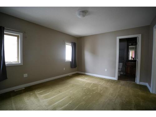 533 Walnut Crescent, Fort Mcmurray, AB - Indoor Photo Showing Other Room