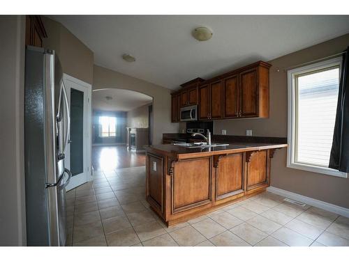 533 Walnut Crescent, Fort Mcmurray, AB - Indoor Photo Showing Kitchen