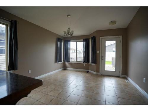 533 Walnut Crescent, Fort Mcmurray, AB - Indoor Photo Showing Other Room