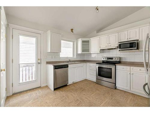 105 Atkinson Road, Fort Mcmurray, AB - Indoor Photo Showing Kitchen With Stainless Steel Kitchen