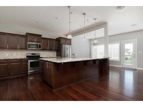 201 Chestnut Way, Fort Mcmurray, AB - Indoor Photo Showing Kitchen With Stainless Steel Kitchen With Upgraded Kitchen